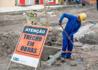 Teixeira de Freitas realiza obra para resolver alagamentos na Rua Massanori Nagao