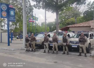 Teixeira de Freitas recebe viaturas padronizadas com novas cores da PM