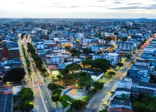 Teixeira lidera ranking de qualidade de vida; Prado aparece em último e revolta moradores