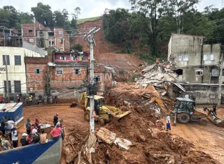 Chuva deixas restro de mortes e destruição em cidades de Minas Gerais 