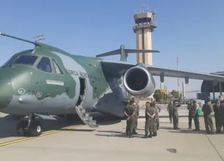 Terceiro avião trazendo brasileiros de Israel chega ao Brasil 