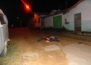 Tiros na madrugada e mais uma pessoa tomba sem vida em Teixeira de Freitas