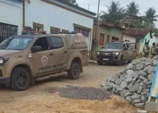 Tiroteio entre quadrilhas de traficantes rivais abala o distrito de Montinho 