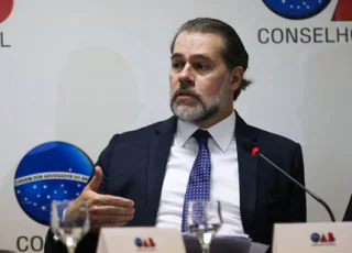 Toffoli volta a decidir contra autorização para entrevista de Lula