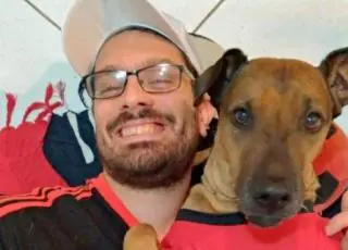 Torcedor do Flamengo rifa ingresso da semifinal da Libertadores para tratar câncer do cachorro