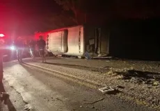 Tragédia: 15 pessoas morreram em acidente com ônibus que saiu da Bahia para fazer compras em Pernambuco
