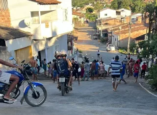 Tragédia familiar: avó e criança são mortos na porta de casa em Guaratinga