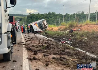 Tragédia na BR 101: 08 pessoas morreram e 23 ficam feridas após ônibus de turismo tombar próximo a Rancho Alegre
