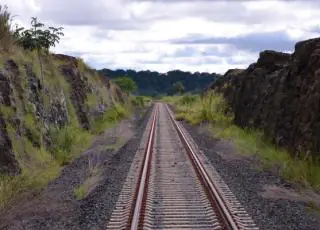 Transferência da administração de ferrovias mineiras para a iniciativa privada é passo importante para a reativação da Bahia-Minas