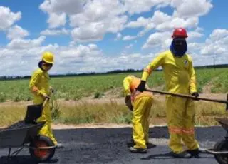 Trecho da BA-290 que liga Teixeira e Itanhém está sendo restaurado