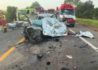 Três morrem e quatro ficam feridos em colisão frontal na BR-101 em Conceição da Barra