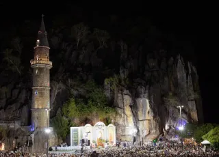 Três séculos de devoção fazem de Bom Jesus da Lapa um dos maiores destinos religiosos do país