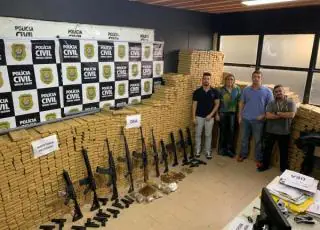 Três toneladas de drogas e 35 armas são apreendidas pela Polícia Civil em Juiz de Fora-MG