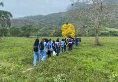 Trilha ecológica une aventura e conscientização entre alunos da Escola Sizaltina Barbosa de Itamaraju