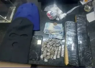 Trio é preso por Policiais da 7ª CIPM com drogas em Itabela