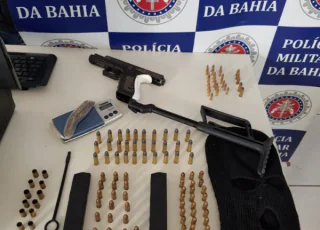 Troca de tiros termina com um bandido morto e um policial ferido em Porto Seguro
