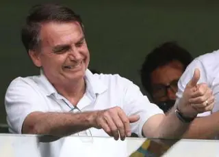 TSE aprova contas de Bolsonaro por unanimidade com ressalvas