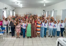 UBS Monte Castelo reúne cerca de 100 mulheres em ação do Outubro Rosa com palestra de mastologista