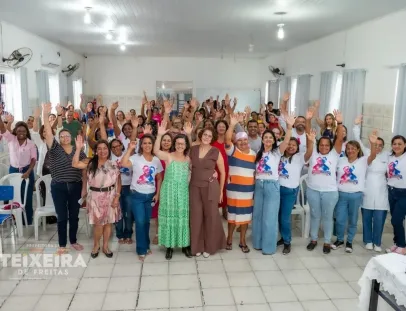 UBS Monte Castelo reúne cerca de 100 mulheres em ação do Outubro Rosa com palestra de mastologista