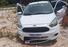 Uma pessoa ficou gravemente ferida após motorista capotar carro ao desviar de cachorro na BR-418  em Nova Viçosa. 
