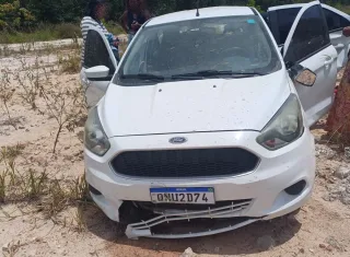 Uma pessoa ficou gravemente ferida após motorista capotar carro ao desviar de cachorro na BR-418  em Nova Viçosa. 
