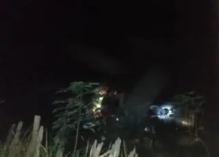 Vídeo - Uma pessoa morreu e duas ficaram feridas em acidente com caminhão de transporte de leite de Batinga-MG