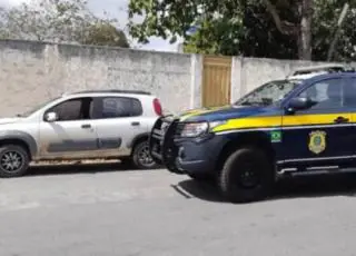 Fiat Uno roubado em 2012 é recuperado pela PRF em Eunápolis