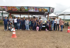 Usina Santa Maria, PRF e iniciativa privada promovem em Teixeira de Freitas ação social para alunos da Escola Silvete de Medeiros Neto 
