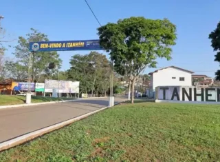 “Vai ter São João sim”: Prefeito Bemtivi confirma grande atração para o São João, mas ainda mantém nome em segredo