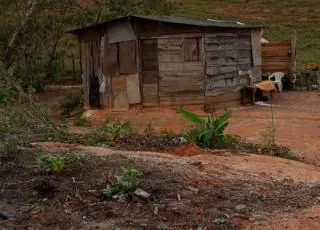Vaqueiro é morto a tiros a facadas em Fazenda do município de Teixeira de Freitas
