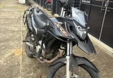 Motocicleta com chassi e motor adulterados é apreendida pela PM na BR-101 em Itamaraju