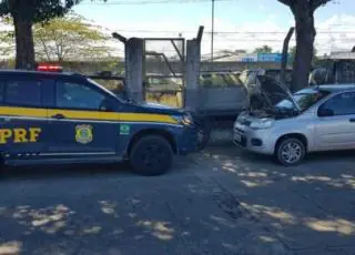 Veículo furtado mês passado em Minas Gerais é recuperado pela PRF em Eunápolis
