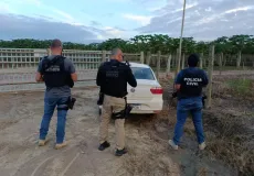 Veículo roubado é recuperado na zona rural de Eunápolis