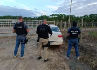 Veículo roubado é recuperado na zona rural de Eunápolis