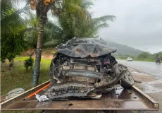 Veículo roubado é recuperado pela PRF após atendimento a sinistro na BR-101, em Itabela 