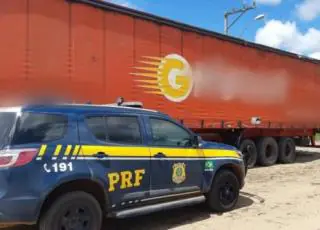 Veículo roubado é recuperado pela PRF em Mucuri