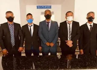 Vereadores de Vereda cobram do prefeito Manrick Teixeira salários atrasados do mês de dezembro dos funcionários públicos