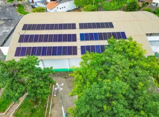 Vereda avança na instalação de usinas solares e prevê economia de energia nos prédios públicos