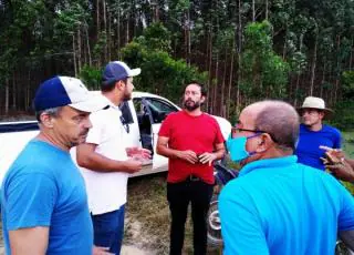 Vice-prefeito se reúne com produtores de café de Prado