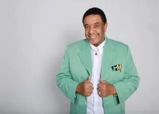 Vídeo -Agnaldo Temóteo é internado na Bahia