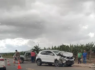 Vídeo -Idoso morre em acidente perto de Nova Lídice; padre e seminarista estão entre os feridos