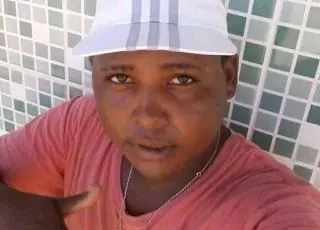 Vídeo mostra momento que Riquinho é morto a tiros dentro de bar em Caravelas