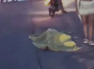 Vídeo: Motociclista morre após colisão com carro no anel viário em Porto Seguro