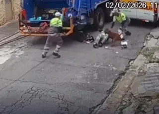 Vídeo: Pitbull ataca coletores de lixo; dois são socorridos para o hospital