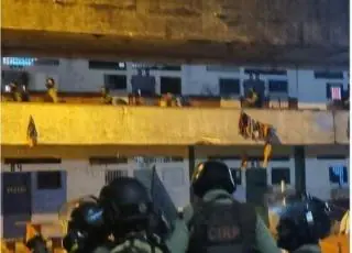 Vídeo - Rebelião deixa 5 mortos e 17 feridos em presídio de Salvador