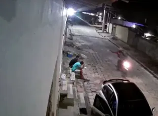 Vídeo registra ataque a tiros em Posto da Mata que deixou um jovem morto e outro ferido