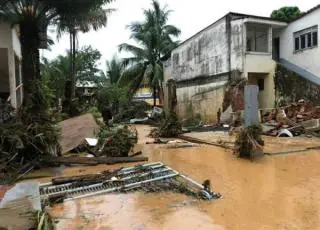 Vídeos -Chuva causa destruição e morte em Iconha-ES