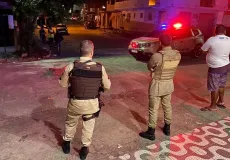 Vídeos mostram momento que homem é morto a tiros em Eunápolis; outro homem ficou ferido